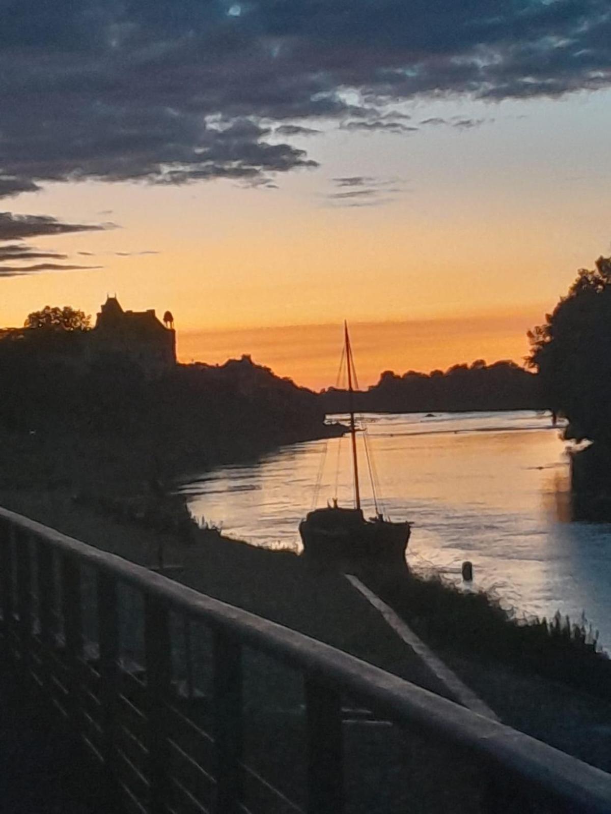 Le Clos Du Prieure Montjean-sur-Loire Luaran gambar